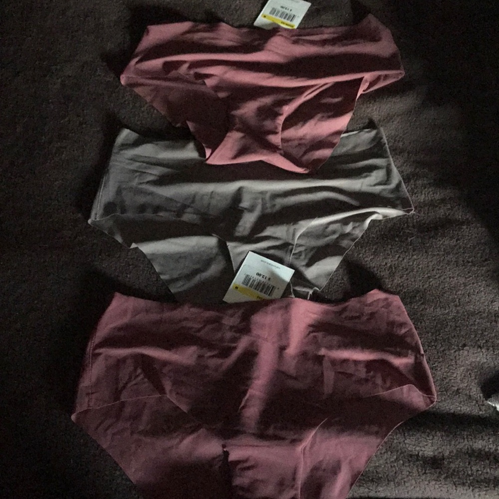 3 NWT Calvin Klein hipster no show panties